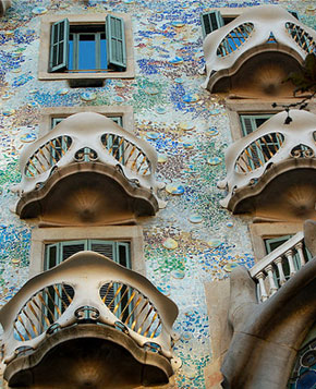 Close up of skull balcony